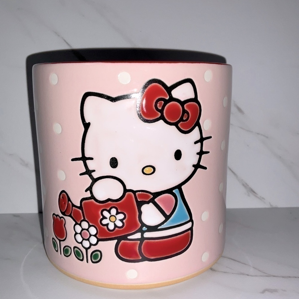 Hello Kitty planter pot - Picture 6 of 8